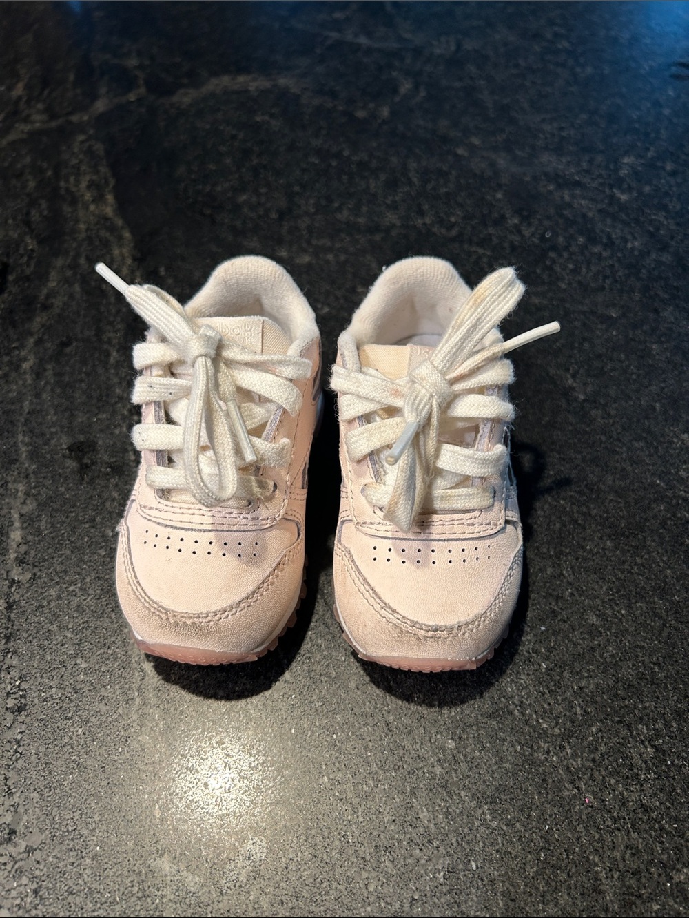 Reebok Kids Sneakers in Light Pink and White